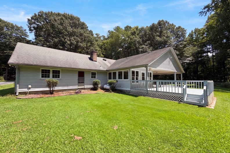 Photo 5 of 34 of 2310 McEachern School Rd, Powder Springs, GA