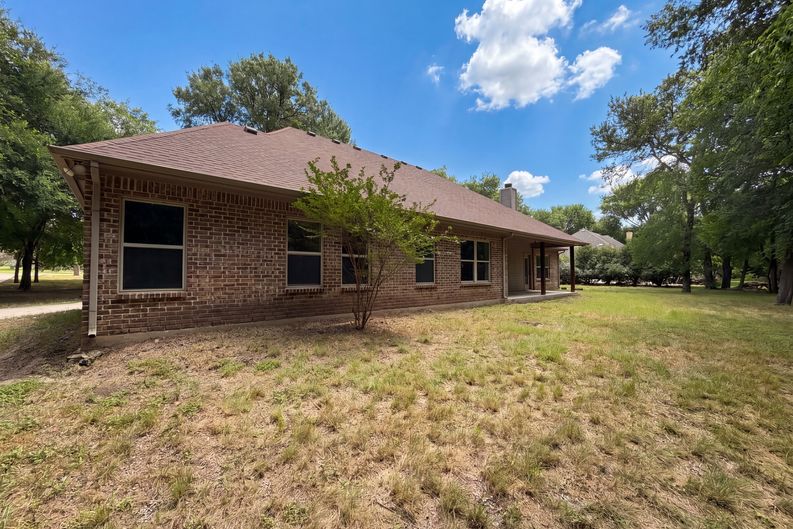 Photo 24 of 25 of 121 Rey Del Mar Cir, Weatherford, TX