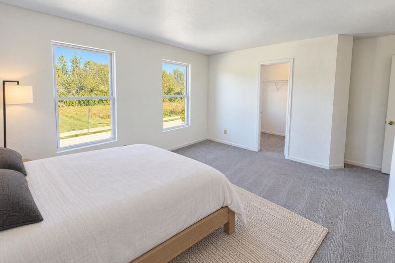 Photo 9 of 20 of 10133 Cumberland Pointe Blvd, Noblesville, IN