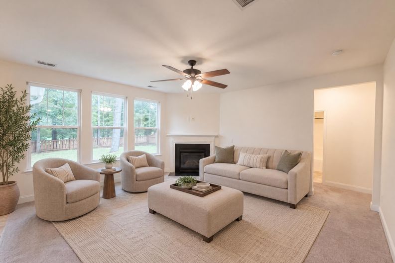 Photo 3 of 24 of 301 Freeland Way, Moncks Corner, SC