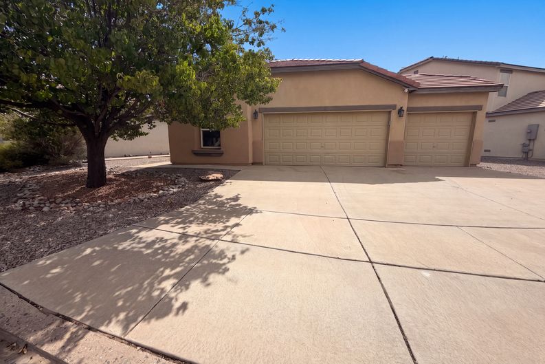 Photo 6 of 24 of 696 Troon Dr SE, Rio Rancho, NM