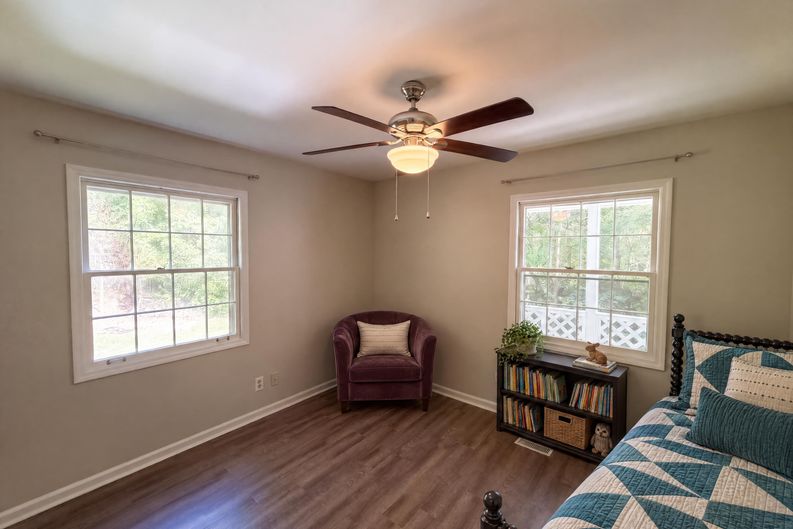 Photo 10 of 29 of 1120 Emerald Dr, Concord, NC