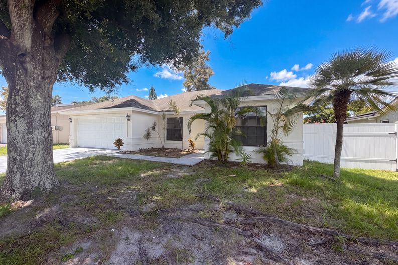 Photo 16 of 17 of 9507 Letterstone Ct, Tampa, FL