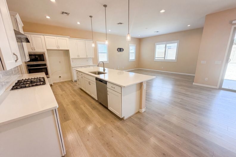 Photo 10 of 37 of 19562 W Wilshire Ave, Buckeye, AZ