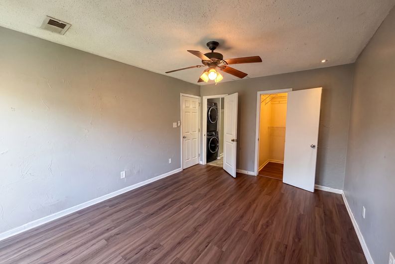 Photo 9 of 25 of 2725 Flintlock Pl, Austell, GA