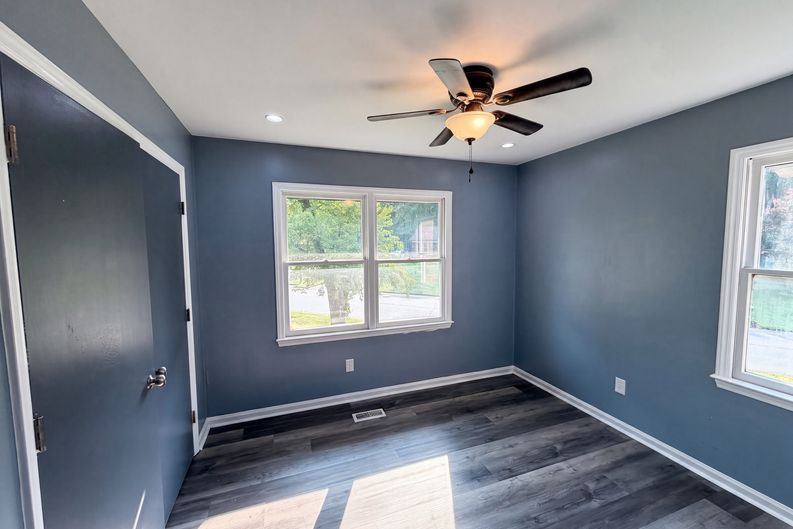 Photo 4 of 18 of 5601 Beaconsfield Rd, Charlotte, NC
