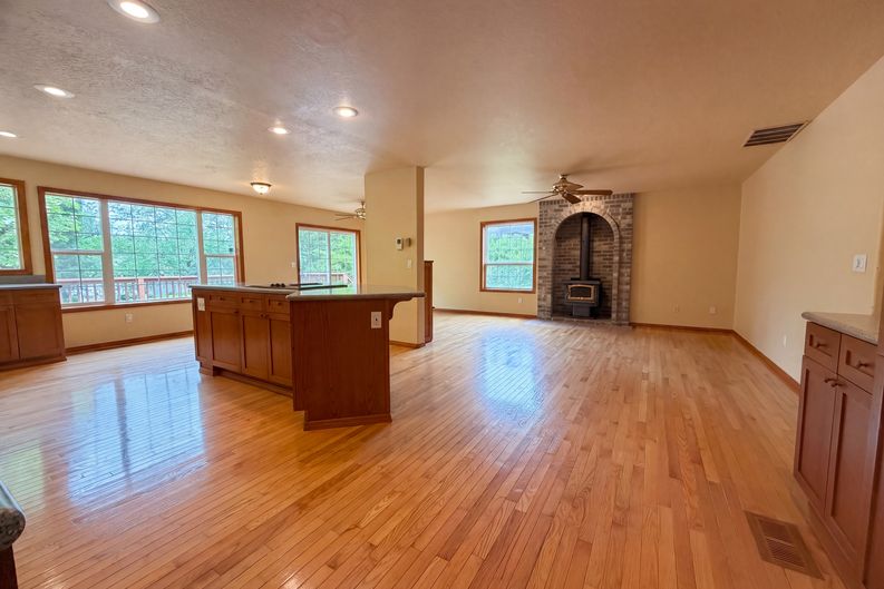 Photo 11 of 26 of 14292 SE Meadows Ln, Clackamas, OR