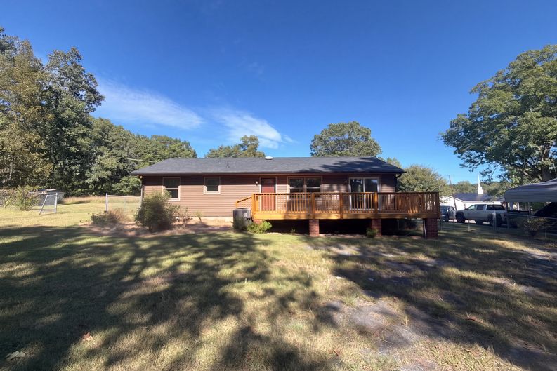Photo 5 of 26 of 231 Oakgrove Rd, Asheboro, NC