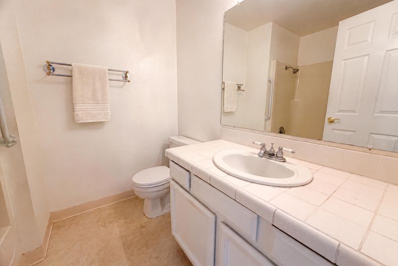 Photo 14 of 21 of 2908 NE 103rd Ave, Vancouver, WA