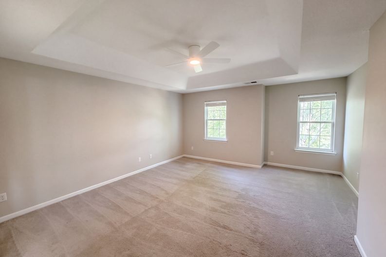 Photo 3 of 28 of 1159 Tufton Pl NW, Concord, NC