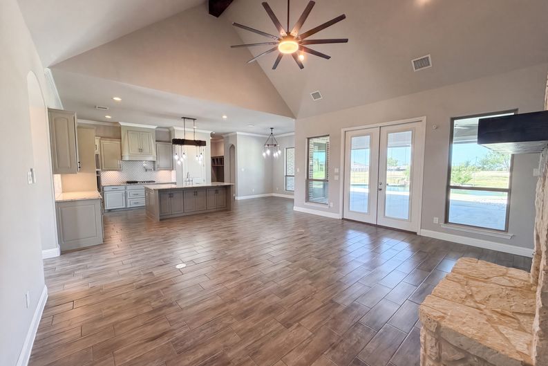 Photo 9 of 31 of 3608 Ridge Point Dr, Argyle, TX