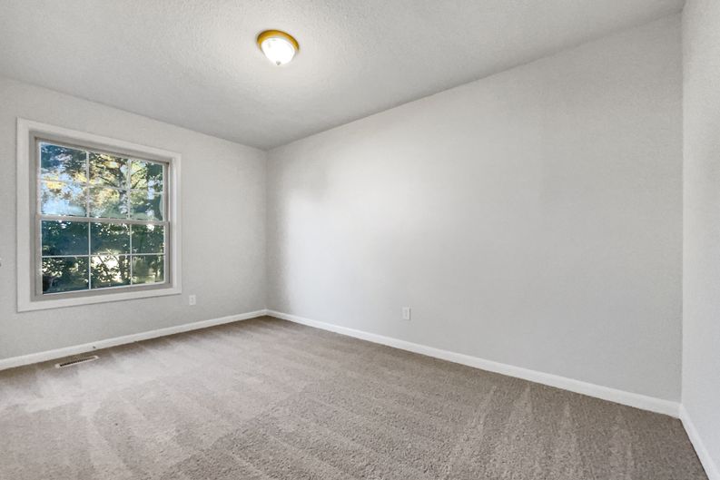 Photo 3 of 16 of 6312 Lake Trail Dr, Fayetteville, NC