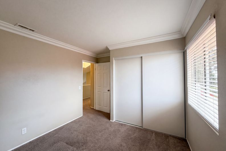Photo 14 of 22 of 39676 Ridgedale Dr, Murrieta, CA