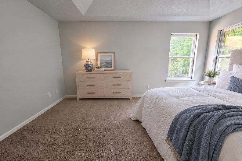 Photo 13 of 18 of 2502 Harwood Hills Ln, Charlotte, NC