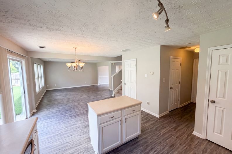 Photo 8 of 44 of 4636 Pine Acre Cir, Sugar Hill, GA