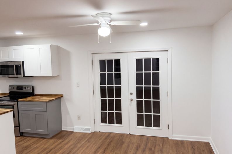 Photo 9 of 16 of 329 25th Ave NW, Center Point, AL