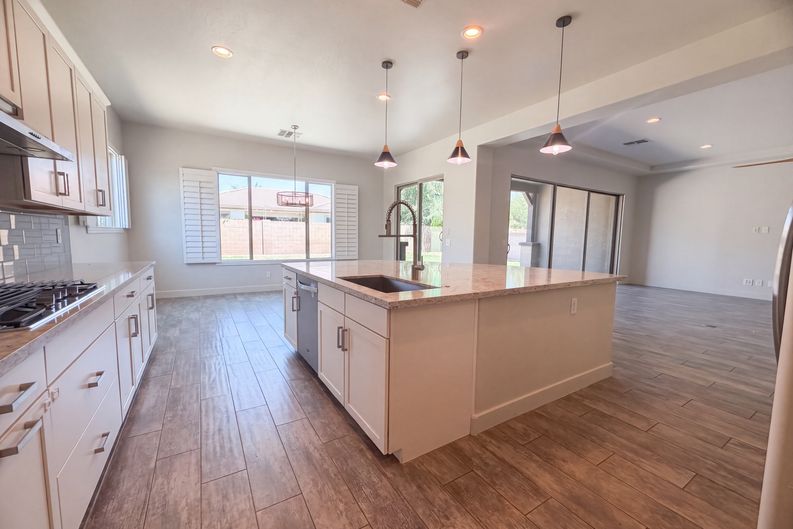 Photo 9 of 21 of 7552 E Peralta Ave, Mesa, AZ