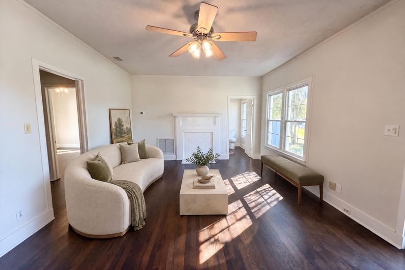Photo 3 of 16 of 208 Pressly St, Clover, SC