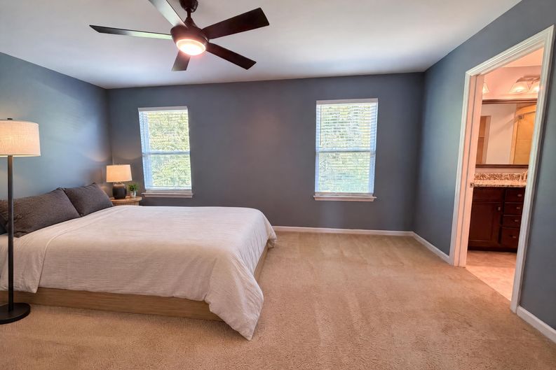 Photo 4 of 19 of 2618 Courtland Dr, Clover, SC