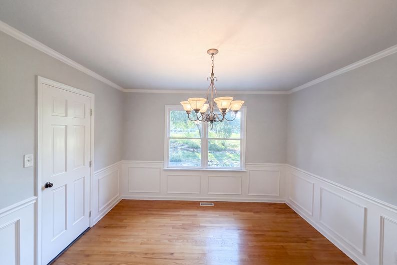 Photo 8 of 21 of 104 Rocktree Ct, Fuquay Varina, NC