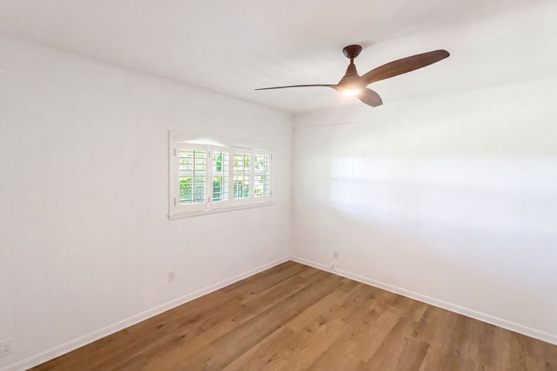 Photo 9 of 20 of 421 N 3rd St, Jacksboro, TX