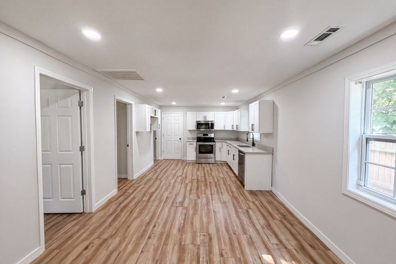 Photo 9 of 22 of 1313 Eastbrook Rd SE, Dalton, GA