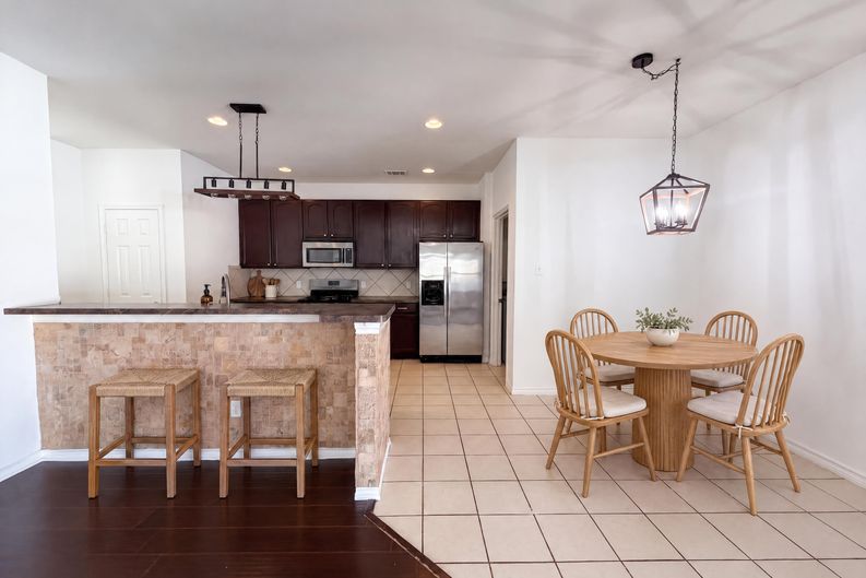 Photo 5 of 20 of 1232 Spanish Moss Dr, Savannah, TX