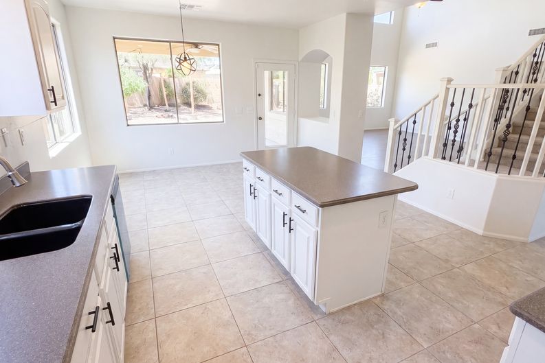 Photo 9 of 38 of 13530 W Banff Ln, Surprise, AZ