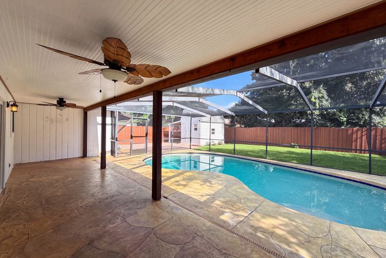 Photo 16 of 19 of 7233 W Thomas Jefferson Cir W, Bartow, FL