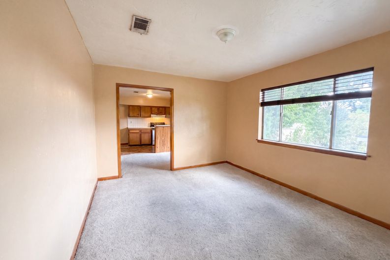 Photo 19 of 26 of 714 Bolling Ln, Houston, TX