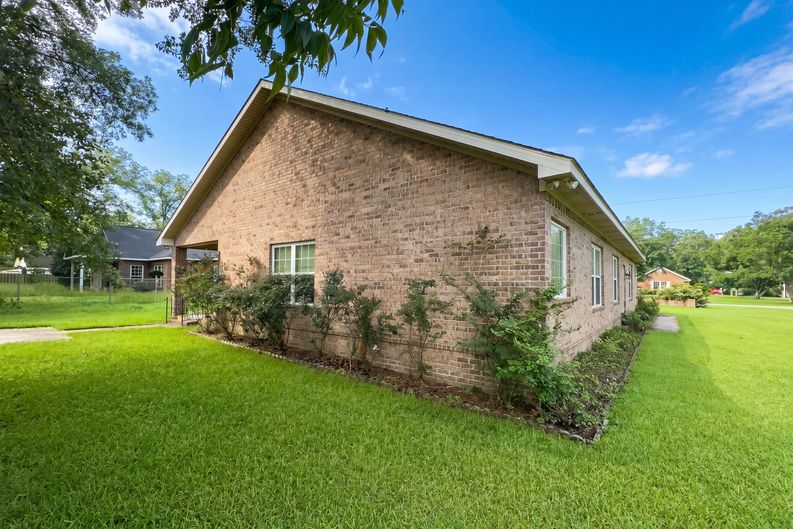 Photo 20 of 20 of 109 Corene Ave, Glennville, GA