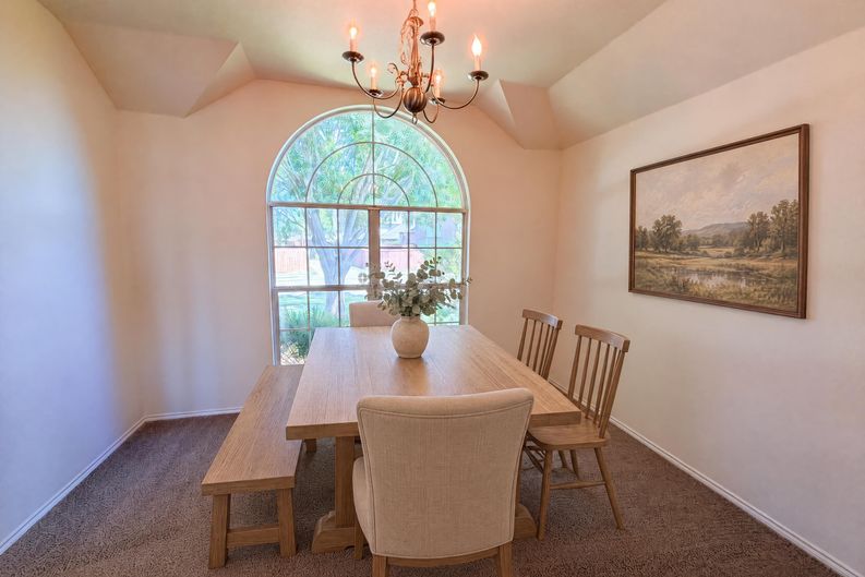 Photo 6 of 16 of 6401 Marquett Dr, Rowlett, TX