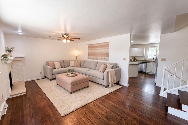 Photo 8 of 28 of 885 W 7th Avenue Dr, Broomfield, CO