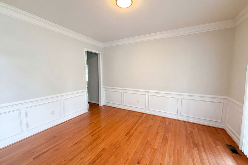 Photo 6 of 26 of 14725 Grand Forest Ct, South Chesterfield, VA