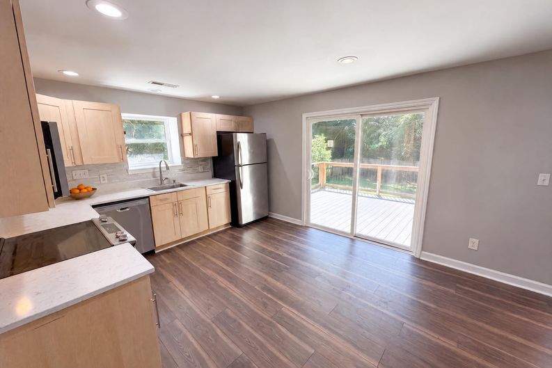 Photo 8 of 29 of 1322 Carolyn Dr, Charlotte, NC