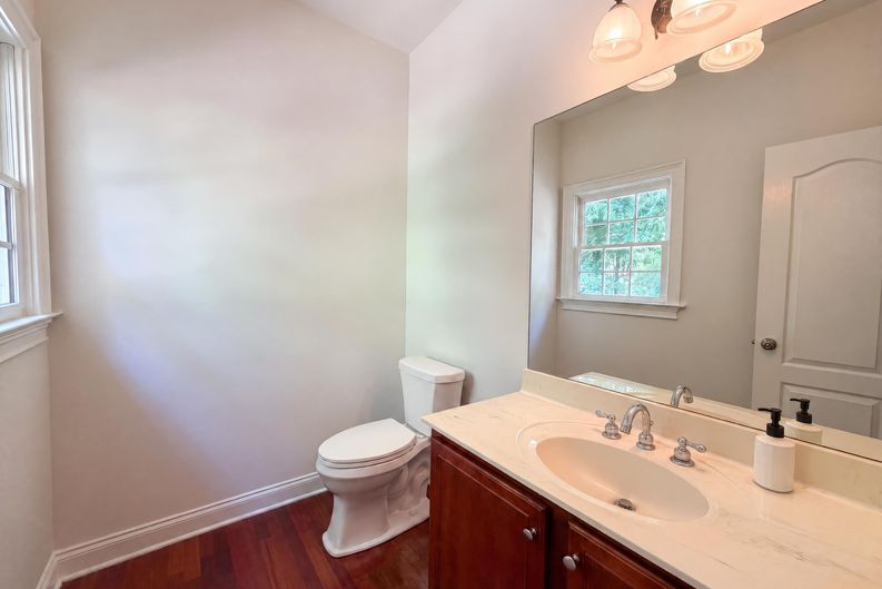 Photo 16 of 23 of 861 Windsor Creek Dr, Grayson, GA