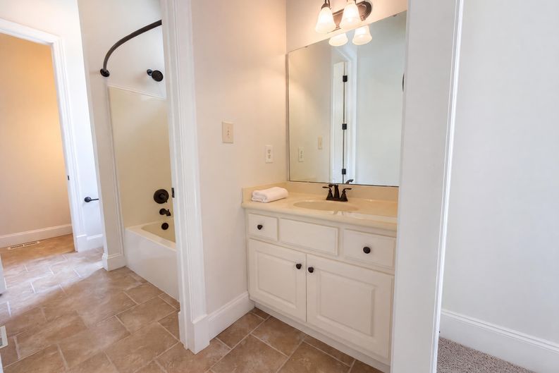 Photo 17 of 42 of 3027 Krogen Ct, Creedmoor, NC