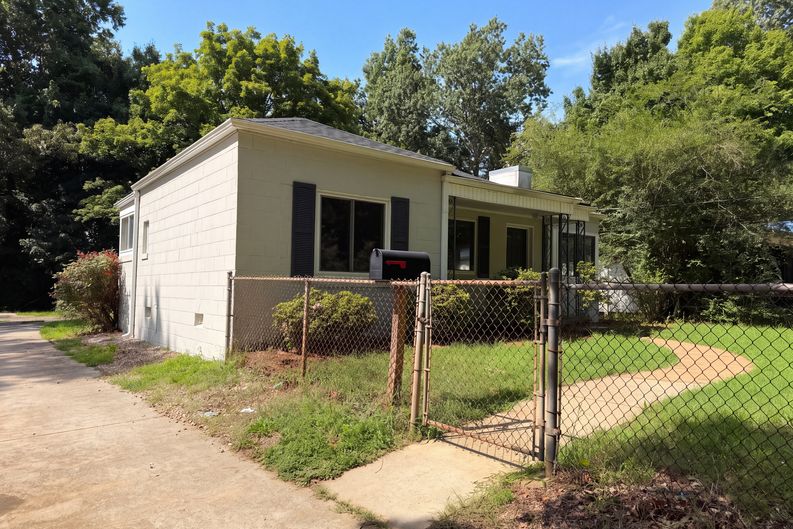Photo 15 of 19 of 18 Rhyne Ave, Winston Salem, NC