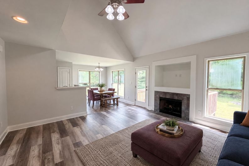 Photo 10 of 28 of 34 Cass Station Dr NW, Cartersville, GA