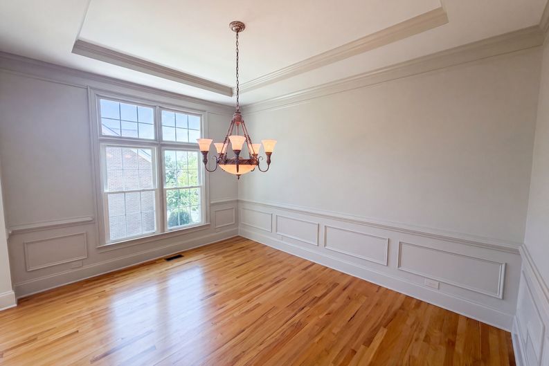 Photo 10 of 41 of 3725 Wescott Way, Sandy Springs, GA