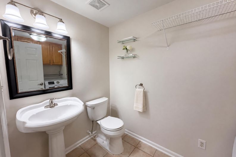 Photo 16 of 22 of 10526 Glory Meadow Ct, Charlotte, NC