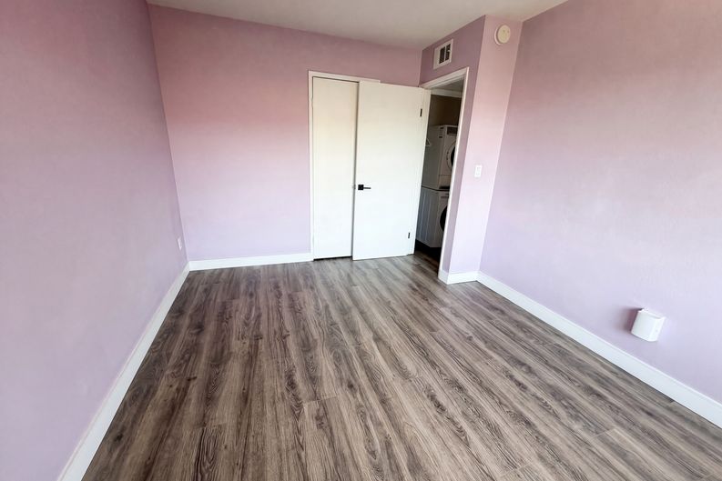 Photo 11 of 17 of 7300 Corbin Ave, Reseda, CA