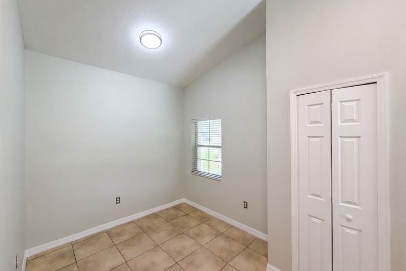 Photo 16 of 40 of 3508 Yacht Club Ct, Kissimmee, FL