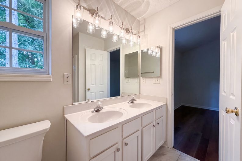 Photo 17 of 20 of 4165 Birch Leaf Ct, Charlotte, NC