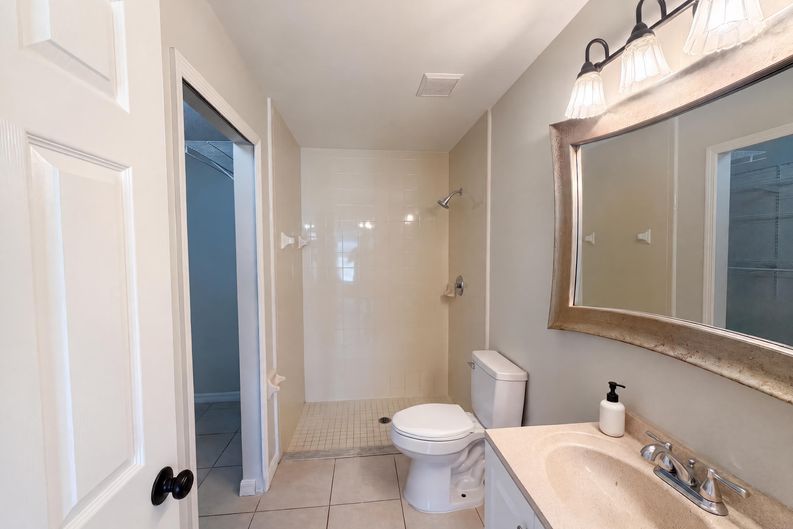 Photo 17 of 20 of 13319 Caspian Ln, Clermont, FL