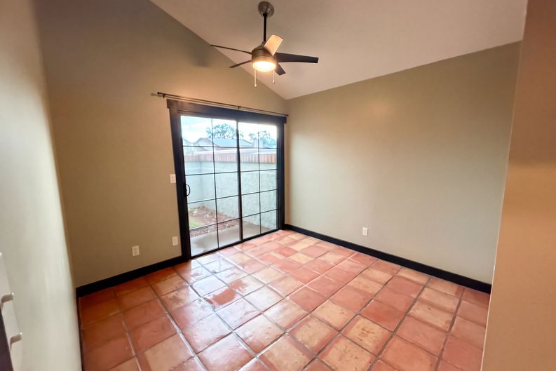 Photo 11 of 26 of 18654 N 45th Ave, Glendale, AZ