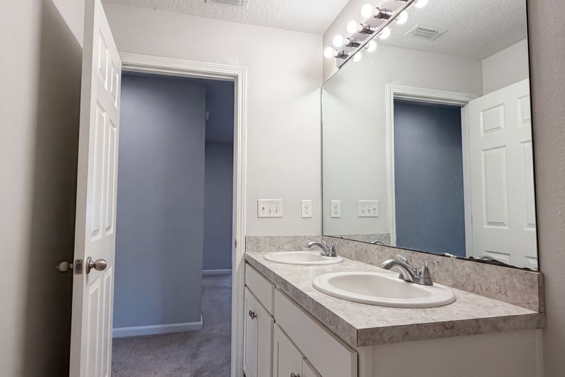 Photo 20 of 25 of 95443 Woodbridge Pkwy, Fernandina Beach, FL