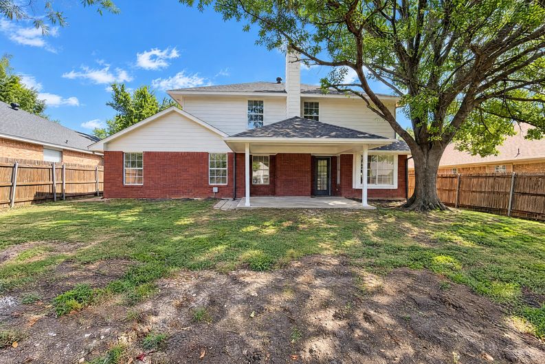 Photo 5 of 21 of 1423 New Haven Dr, Mansfield, TX