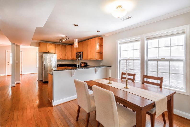 Photo 7 of 20 of 4933 Lee St NE, Washington, DC