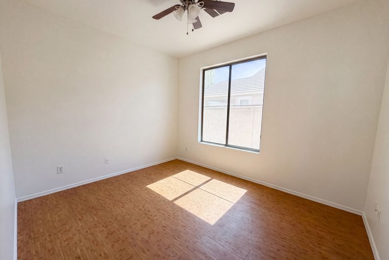 Photo 4 of 19 of 3421 E Dennisport Ave, Gilbert, AZ